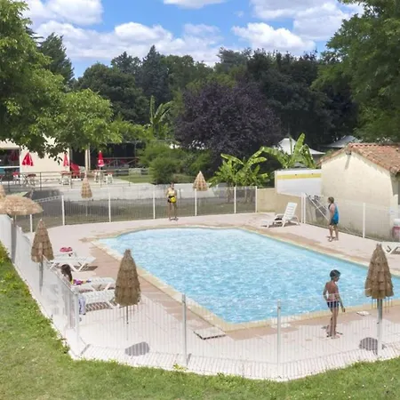 Mobil-home A Pamiers, 4 Pers, 2 Ch, Terrasse - Api-1-52-1950 *